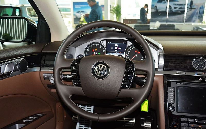 Volkswagen Phaeton Interior Photos Of