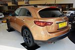 Infiniti QX70