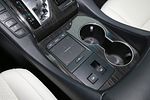 Lexus LM