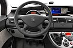 Peugeot 807: Фото 2