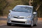 Toyota Prius v (+)