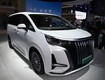 Denza D9 EV: Фото 1