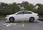 Dongfeng Fengshen E70 (2017): Фото 3