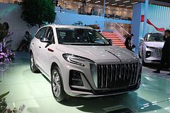 Фото Hongqi HS3 PHEV